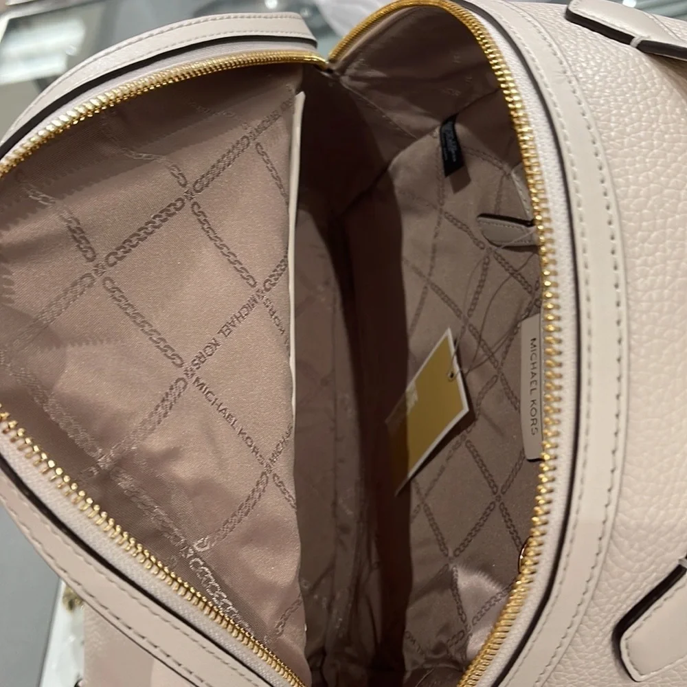 Michael Kors Women's Valerie Medium Pebbled Leather Backpack NWT